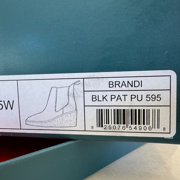 Aerosoles Black Patent Brandi Wedge Bootie, 6.5 Wide, New never worn - Picture 4 of 4